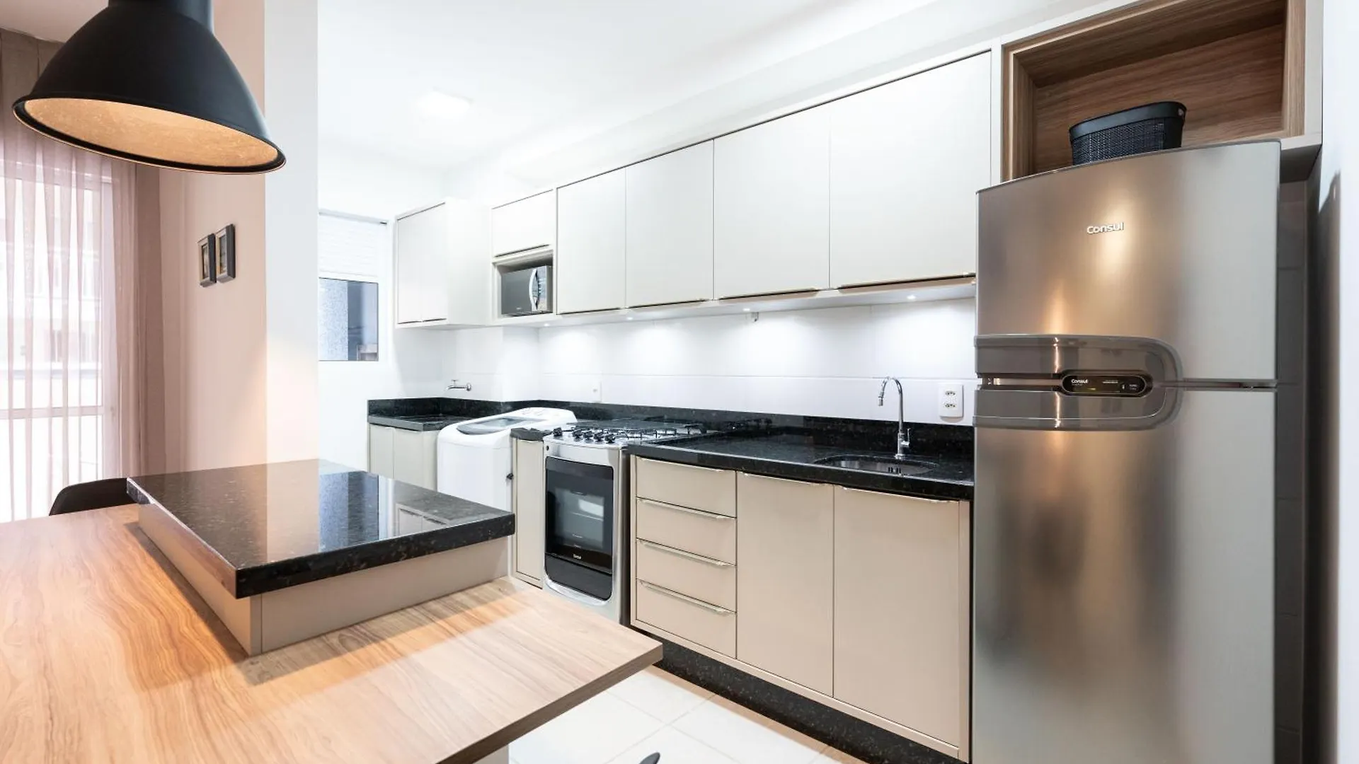 Apartament Apto Bal Picarras 150M Praia Com Pisicna, Sacada Com Churrasqueira Privativa, Ar Condicionado Wi Fi, Portaria 24H, Playground Infantil, Quadra De Esportes Vaga Privativa De Garagem Brazylia