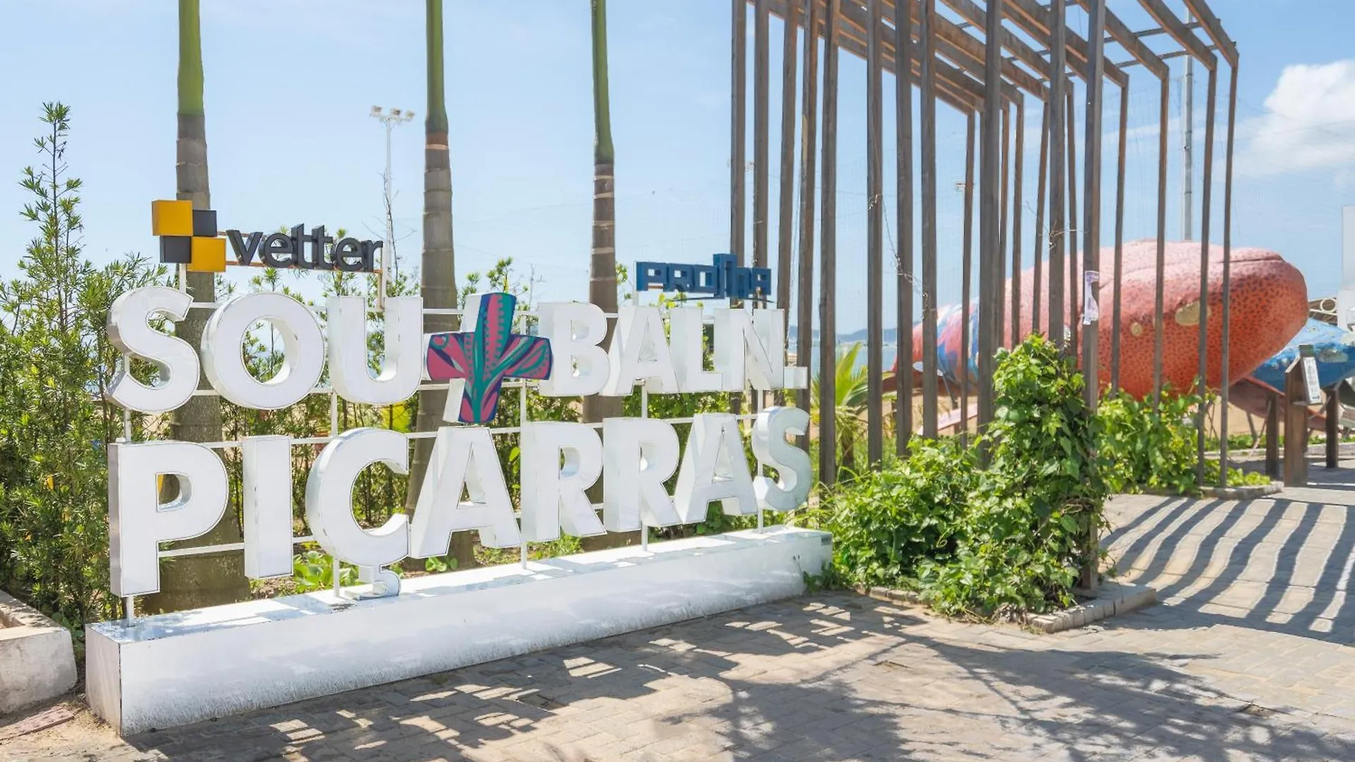 Apto Bal Picarras 150M Praia Com Pisicna, Sacada Com Churrasqueira Privativa, Ar Condicionado Wi Fi, Portaria 24H, Playground Infantil, Quadra De Esportes Vaga Privativa De Garagem Apartament