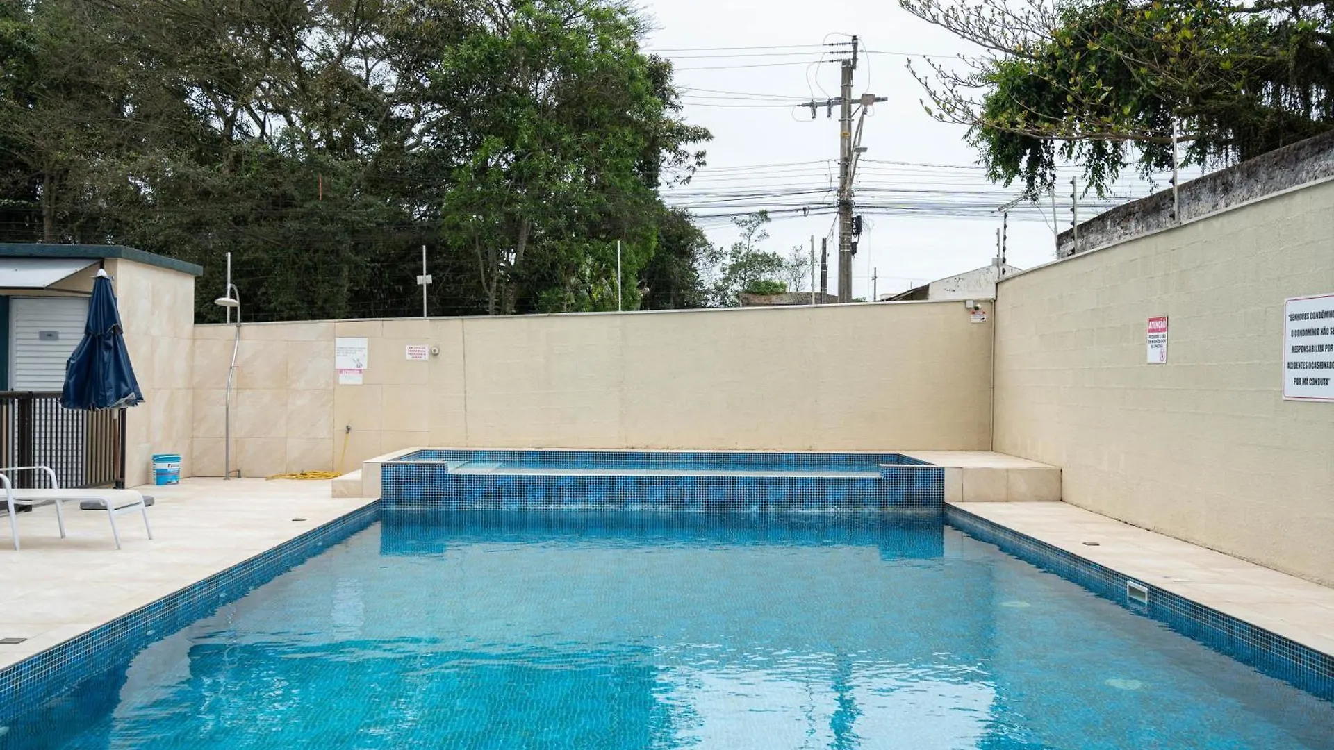 Apto Bal Picarras 150M Praia Com Pisicna, Sacada Com Churrasqueira Privativa, Ar Condicionado Wi Fi, Portaria 24H, Playground Infantil, Quadra De Esportes Vaga Privativa De Garagem Apartment