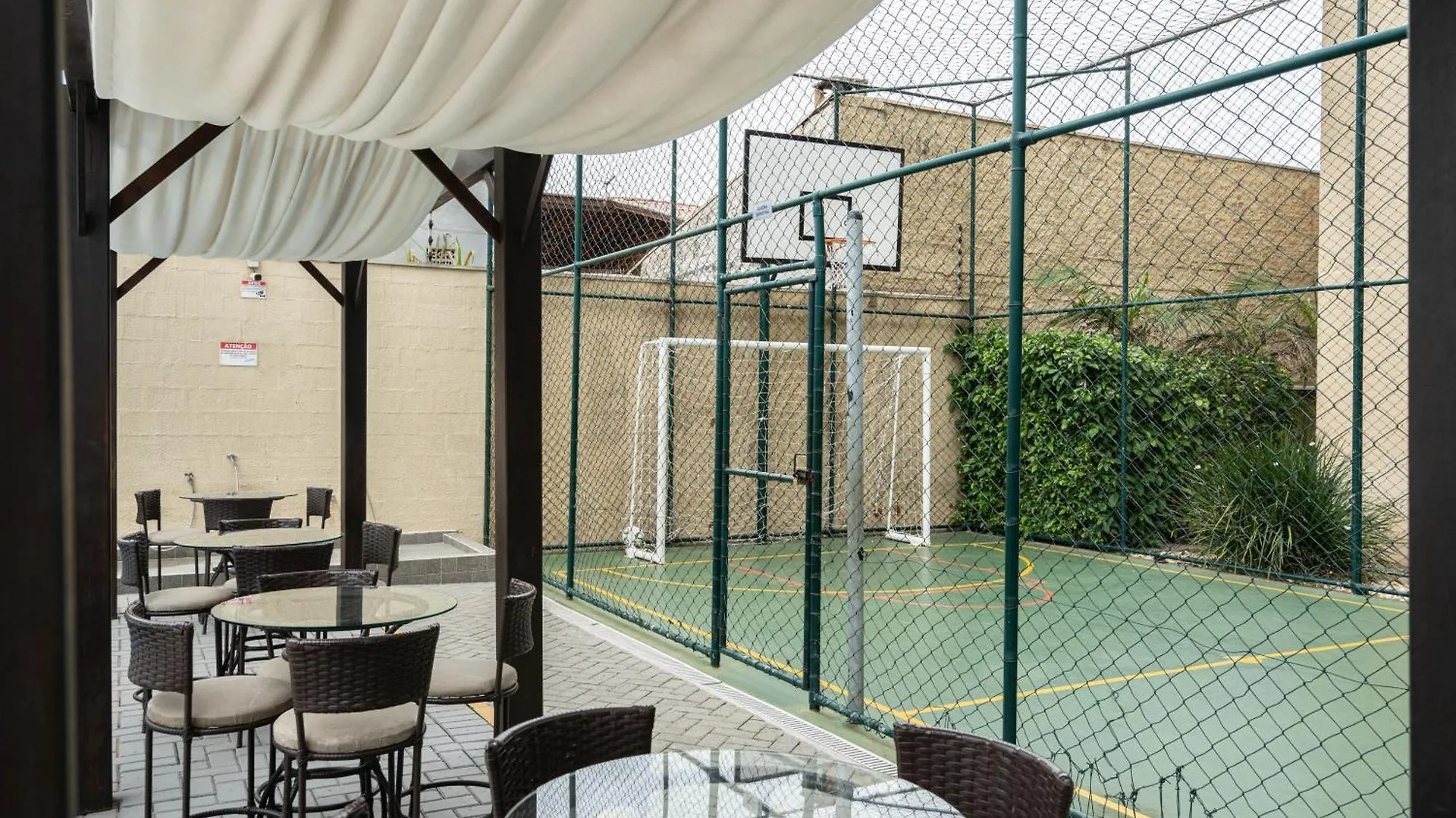 Apartment Apto Bal Picarras 150M Praia Com Pisicna, Sacada Com Churrasqueira Privativa, Ar Condicionado Wi Fi, Portaria 24H, Playground Infantil, Quadra De Esportes Vaga Privativa De Garagem